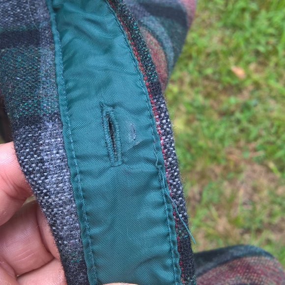 Vintage Hitman Wool Acrylic Blend Flannel - Picture 6 of 7